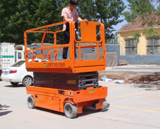 龙南移动式升降平台规格与使用规范